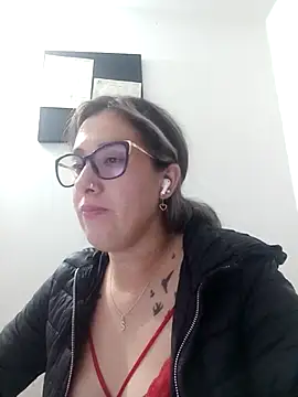 CHARLOTTE 1711 online show from 02-26-25, 04:25