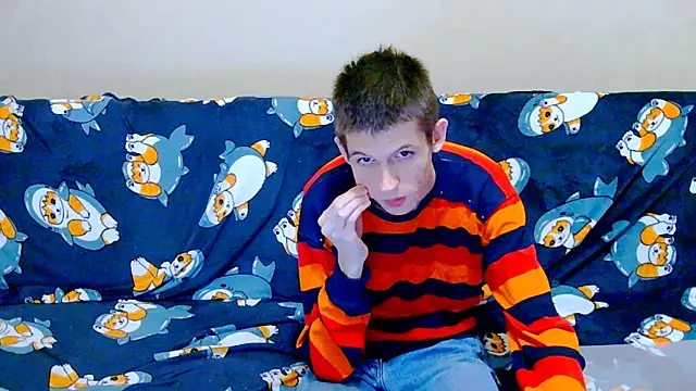 Snapshot of Lester_Broo chatting on 12-19-25, 07:32 Lester Broo online show from 12-19-25, 07:32