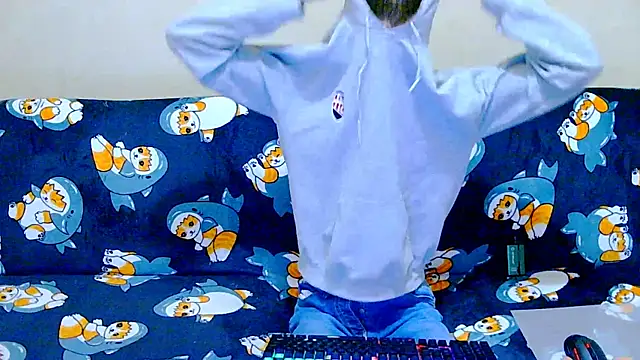 Snapshot of Lester_Broo chatting on 01-08-26, 04:26 Lester Broo online show from 01-08-26, 04:26