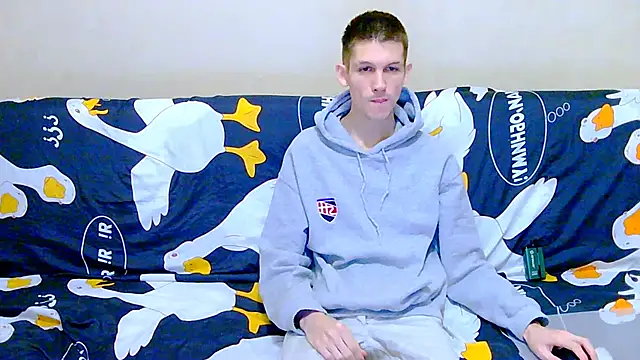 Snapshot of Lester_Broo chatting on 01-11-26, 04:39 Lester Broo online show from 01-11-26, 04:39