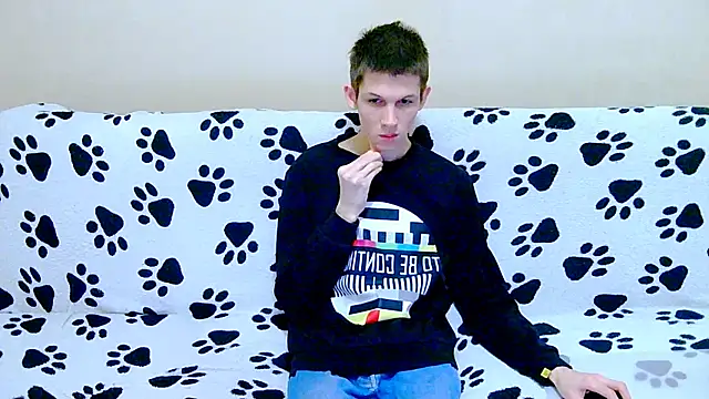 Snapshot of Lester_Broo chatting on 02-08-26, 06:06 Lester Broo online show from 02-08-26, 06:06