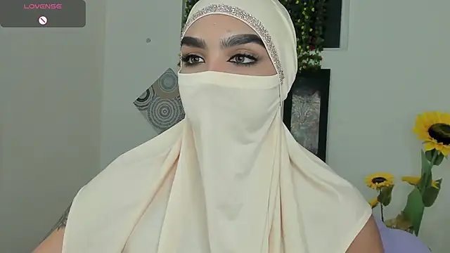 Maissa Alabi online show from 09-13-25, 07:35