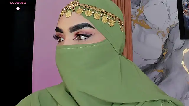 Snapshot of Maissa_Alabi chatting on 06-10-26, 06:18 Maissa Alabi online show from 06-10-26, 06:18