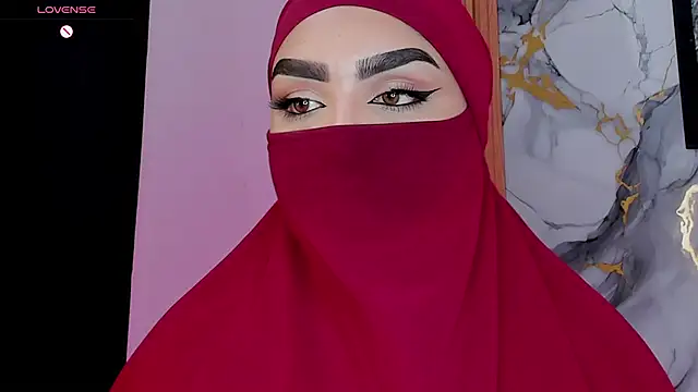 Snapshot of Maissa_Alabi chatting on 07-13-26, 09:06 Maissa Alabi online show from 07-13-26, 09:06
