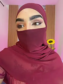 Snapshot of Maissa_Alabi chatting on 07-27-26, 07:32 Maissa Alabi online show from 07-27-26, 07:32