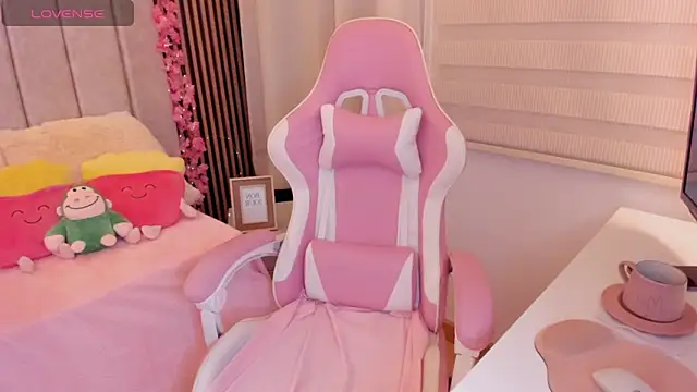 tamy xoo online show from 12-18-25, 05:52