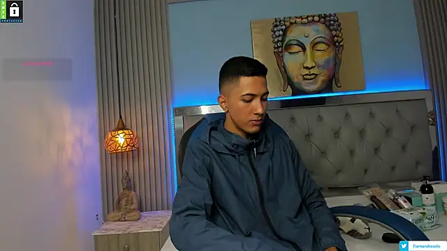 Snapshot of HarolddXL chatting on 09-24-25, 01:25 HarolddXL online show from 09-24-25, 01:25