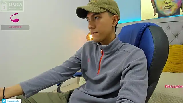 Snapshot of HarolddXL chatting on 11-19-25, 01:22 HarolddXL online show from 11-19-25, 01:22