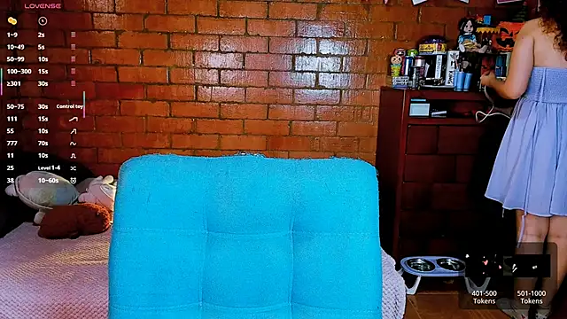 Annycolin  online show from 03-03-26, 09:42