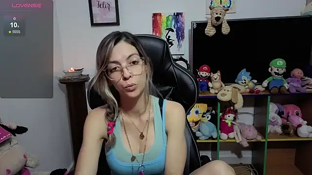 Princezzlove3 online show from 10-20-25, 12:55