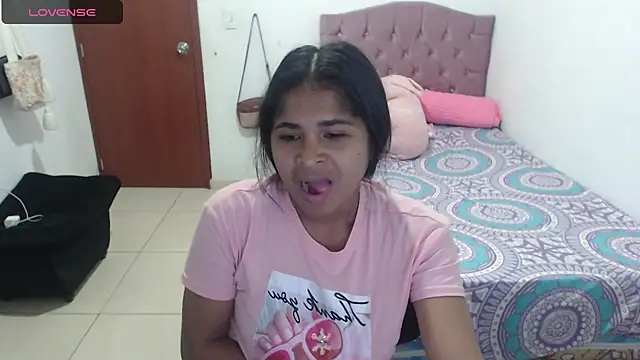 july-feria online show from 01-22-25, 10:48