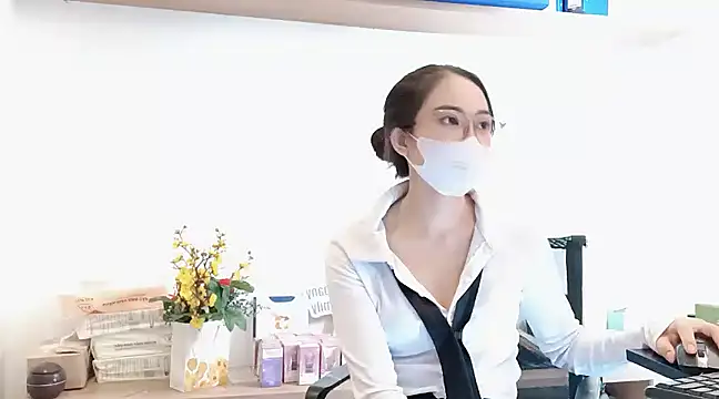 Lush-Office online show from 03-20-25, 03:13