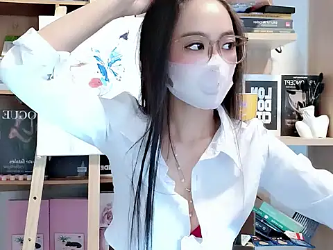 Lush-Office online show from 10-08-25, 06:22