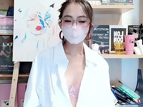 Lush-Office online show from 10-18-25, 08:04