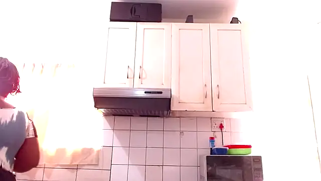 omalicha98 online show from 09-11-25, 06:24