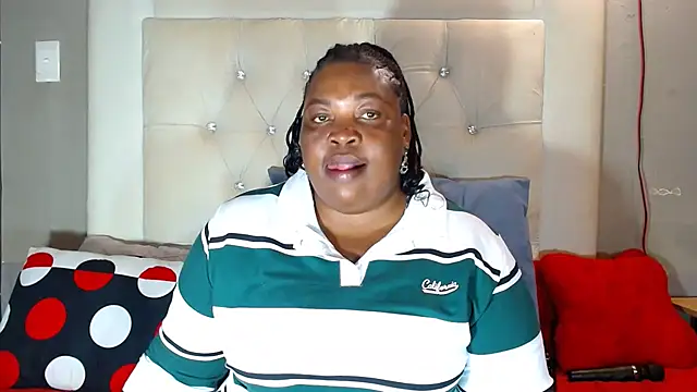 omalicha98 online show from 05-25-26, 06:41