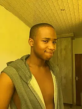 Snapshot of snotLoud chatting on 01-20-25, 10:29 snotLoud online show from 01-20-25, 10:29