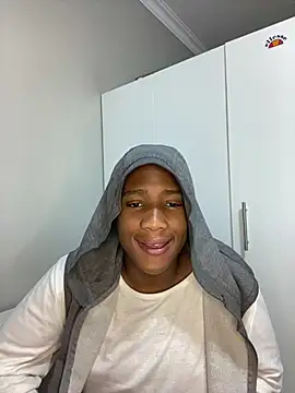 Snapshot of snotLoud chatting on 02-12-25, 07:35 snotLoud online show from 02-12-25, 07:35