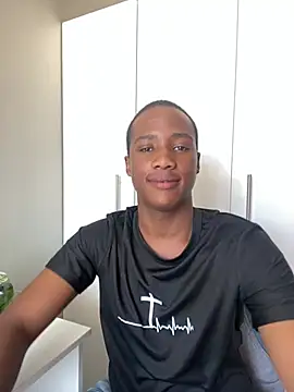 Snapshot of snotLoud chatting on 02-14-25, 09:56 snotLoud online show from 02-14-25, 09:56