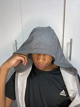 Snapshot of snotLoud chatting on 02-24-25, 05:42 snotLoud online show from 02-24-25, 05:42