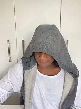 Snapshot of snotLoud chatting on 02-28-25, 05:48 snotLoud online show from 02-28-25, 05:48