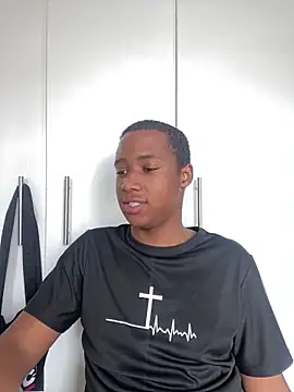 Snapshot of snotLoud chatting on 03-01-25, 08:02 snotLoud online show from 03-01-25, 08:02