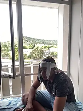 Snapshot of snotLoud chatting on 03-14-25, 03:36 snotLoud online show from 03-14-25, 03:36