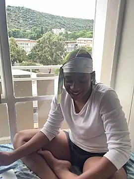 Snapshot of snotLoud chatting on 03-15-25, 02:23 snotLoud online show from 03-15-25, 02:23