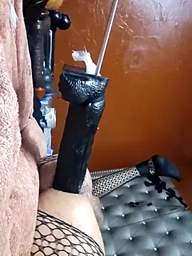 Snapshot of DBOY5G chatting on 03-14-26, 04:18 DBOY5G online show from 03-14-26, 04:18