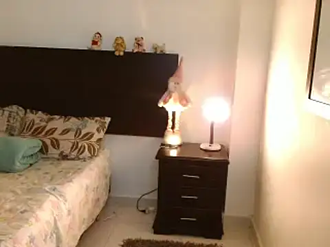 Aurrorasweet online show from 02-11-25, 03:40