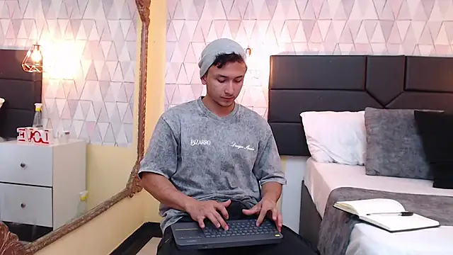 BrandonColee online show from 02-08-25, 06:33