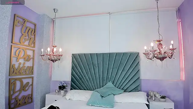 Aitana Hilton  online show from 09-14-25, 11:31