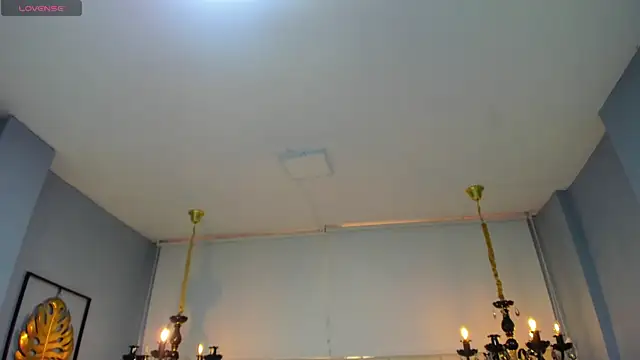 Aitana Hilton  online show from 11-24-25, 11:43