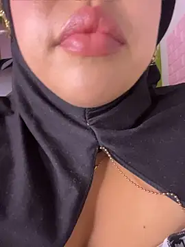 zahra Jalid online show from 04-17-26, 07:06