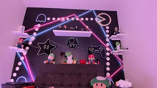 Snapshot of SabrinaSpell_ chatting on 02-18-25, 02:59 SabrinaSpell online show from 02-18-25, 02:59