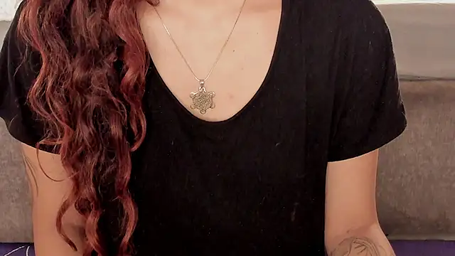 Snapshot of SabrinaSpell_ chatting on 11-16-25, 11:49 SabrinaSpell online show from 11-16-25, 11:49