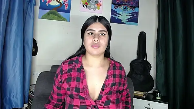 Snapshot of Antonellaa_111 chatting on 03-07-25, 02:15 Antonellaa 111 online show from 03-07-25, 02:15