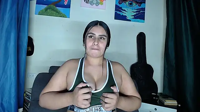 Snapshot of Antonellaa_111 chatting on 03-16-25, 06:20 Antonellaa 111 online show from 03-16-25, 06:20