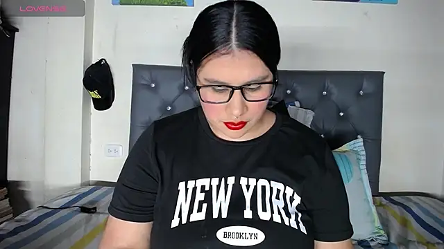Snapshot of Antonellaa_111 chatting on 10-24-25, 02:52 Antonellaa 111 online show from 10-24-25, 02:52
