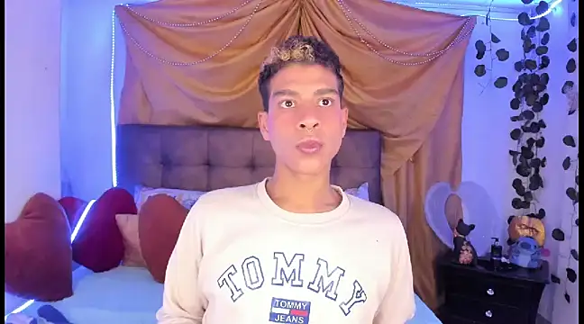 Ethan Boyy online show from 03-19-25, 03:09