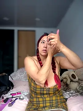 Snapshot of Miss__Melody chatting on 11-20-25, 01:55 Miss Melody online show from 11-20-25, 01:55