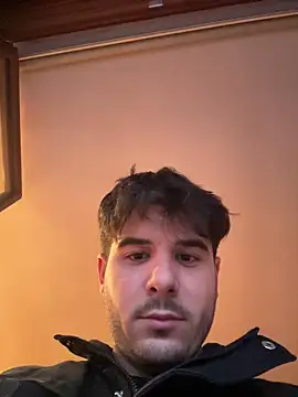 Snapshot of adictocm28 chatting on 01-13-25, 04:51 adictocm28 online show from 01-13-25, 04:51