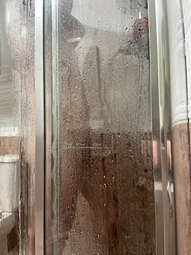 Snapshot of adictocm28 chatting on 12-16-25, 10:26 adictocm28 online show from 12-16-25, 10:26