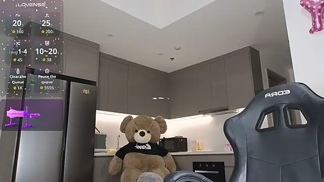 asianqueeny online show from 10-25-25, 02:35