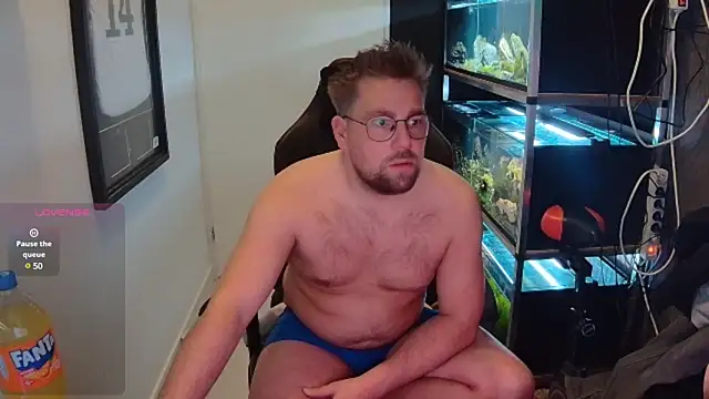 Snapshot of justinitt chatting on 01-19-25, 08:30 justinitt online show from 01-19-25, 08:30