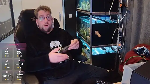 Snapshot of justinitt chatting on 01-25-25, 07:17 justinitt online show from 01-25-25, 07:17