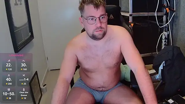 Snapshot of justinitt chatting on 02-07-25, 05:10 justinitt online show from 02-07-25, 05:10