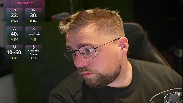 Snapshot of justinitt chatting on 09-25-25, 08:40 justinitt online show from 09-25-25, 08:40