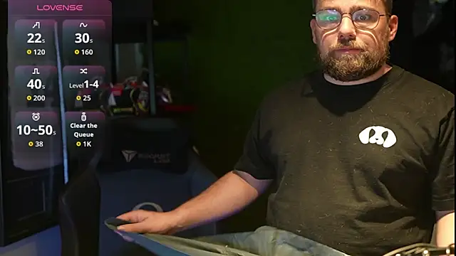 Snapshot of justinitt chatting on 10-09-25, 08:12 justinitt online show from 10-09-25, 08:12