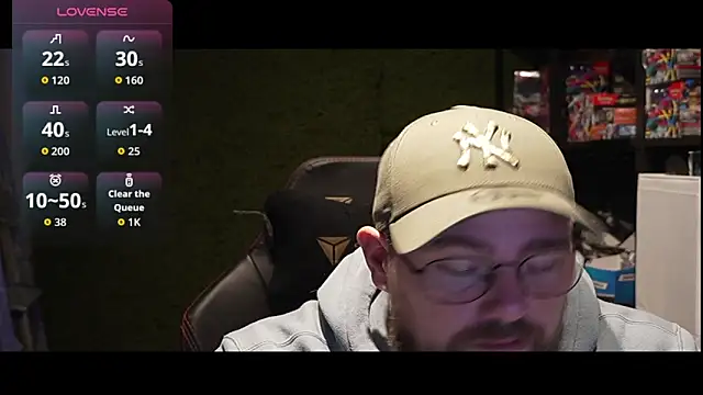 Snapshot of justinitt chatting on 10-26-25, 05:41 justinitt online show from 10-26-25, 05:41